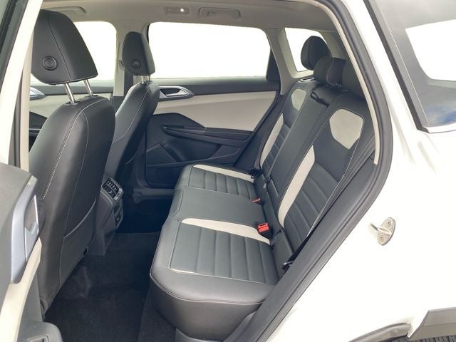 2025 Volkswagen Taos 1.5T SEL