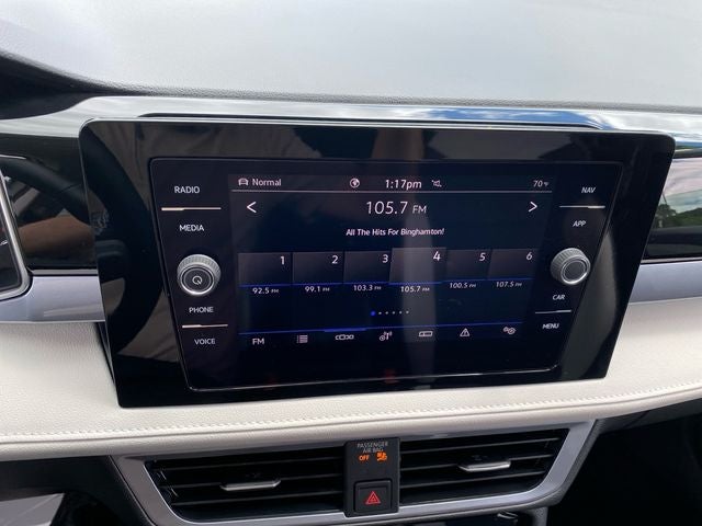 2025 Volkswagen Taos 1.5T SEL