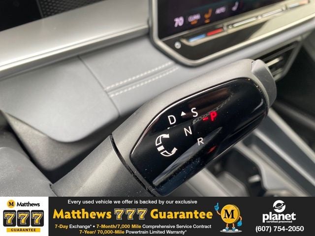 2025 Volkswagen Tiguan 2.0T SE