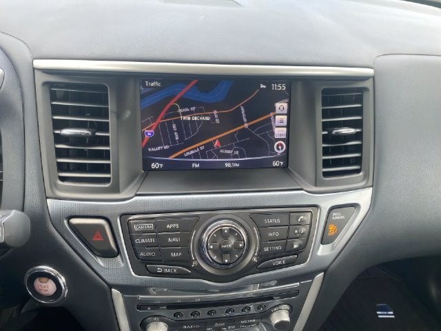 2020 Nissan Pathfinder SL