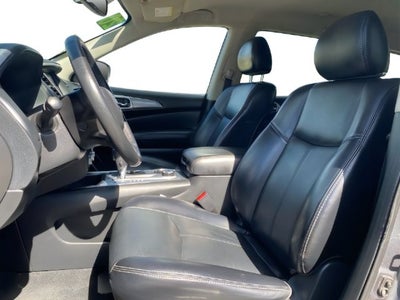 2020 Nissan Pathfinder SL