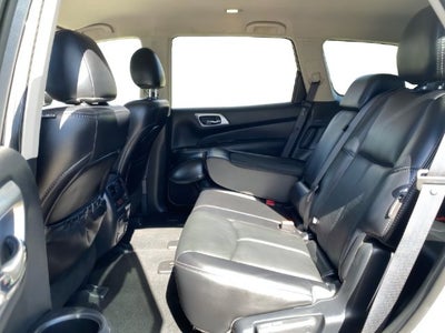 2020 Nissan Pathfinder SL