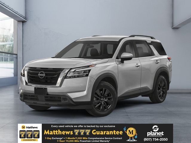 2022 Nissan Pathfinder SV