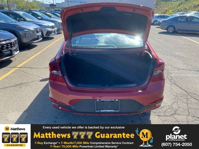2019 Hyundai Elantra SE