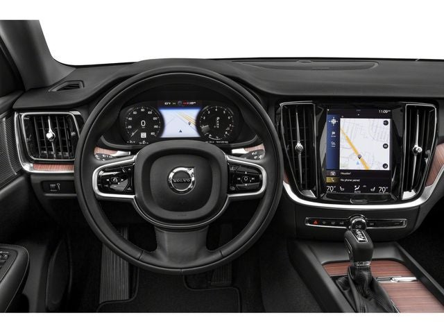 2020 Volvo S60 T6 Momentum