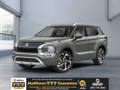 2023 Mitsubishi Outlander SE