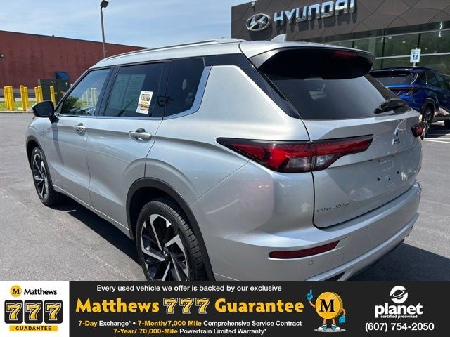 2022 Mitsubishi Outlander SEL