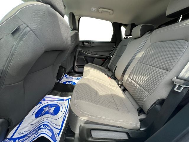 2022 Ford Escape Hybrid SE