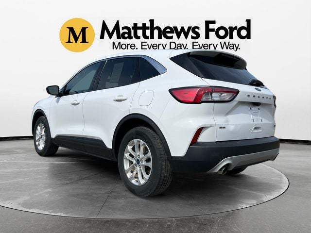 2022 Ford Escape Hybrid SE