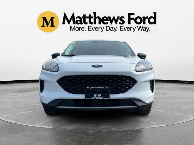 2022 Ford Escape Hybrid SE