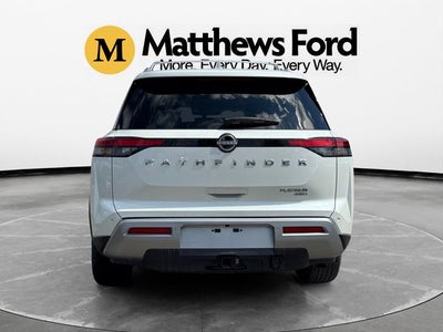 2023 Nissan Pathfinder Platinum