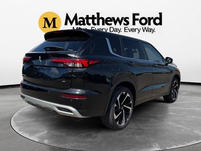 2023 Mitsubishi Outlander SE
