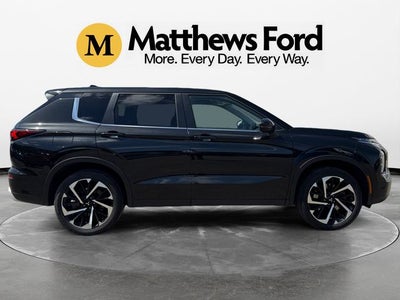 2023 Mitsubishi Outlander SE