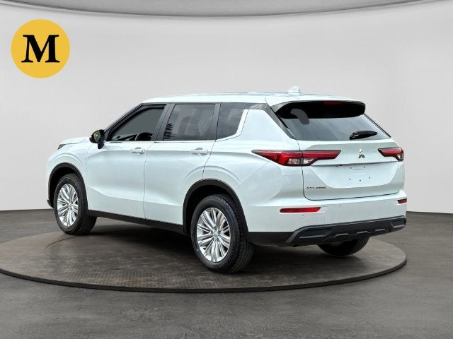 2024 Mitsubishi Outlander ES