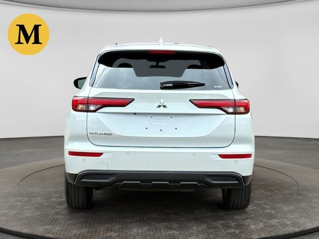 2024 Mitsubishi Outlander ES