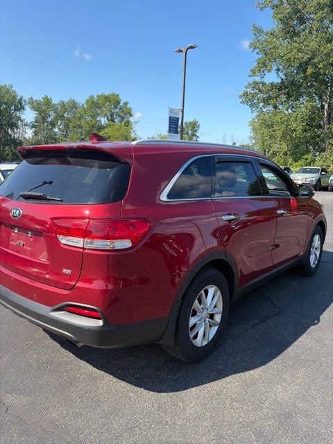 2017 Kia Sorento LX