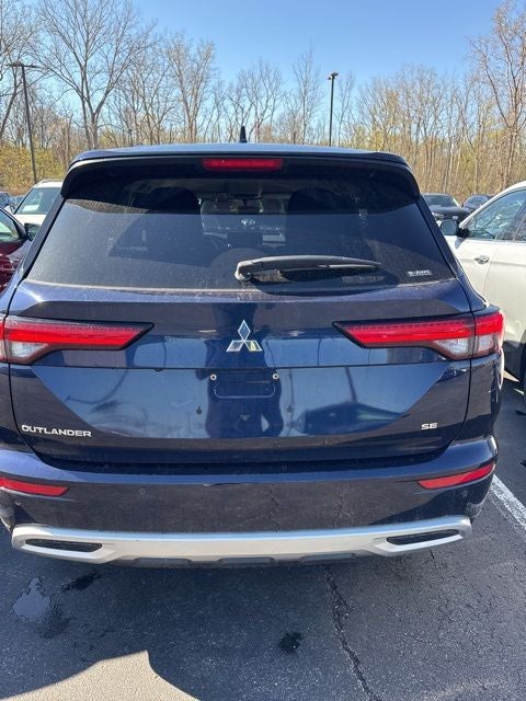 2022 Mitsubishi Outlander Black Edition