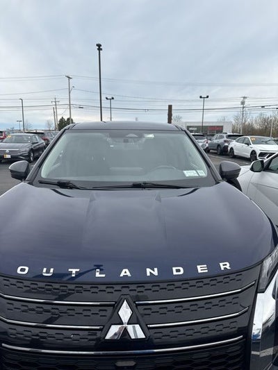 2022 Mitsubishi Outlander Black Edition