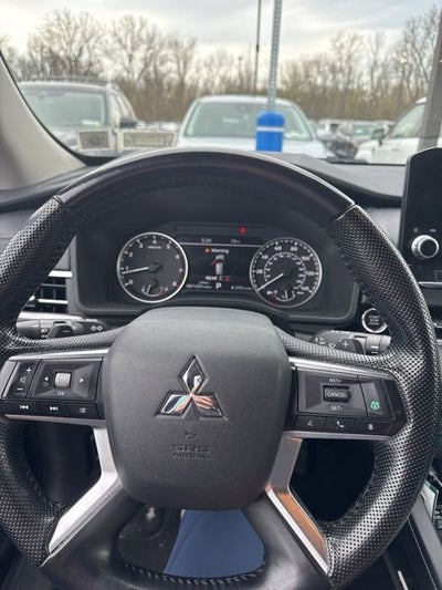 2022 Mitsubishi Outlander Black Edition