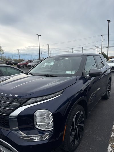 2022 Mitsubishi Outlander Black Edition