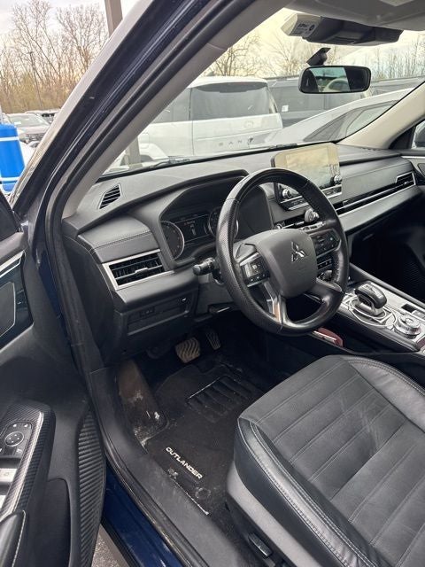 2022 Mitsubishi Outlander Black Edition