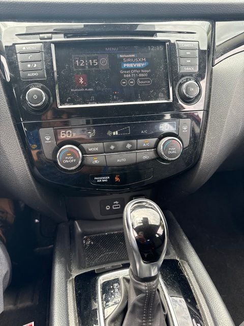2022 Nissan Rogue Sport SV