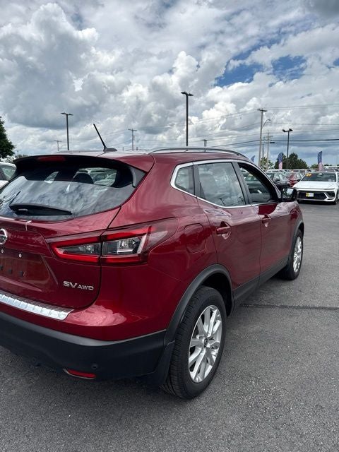 2022 Nissan Rogue Sport SV