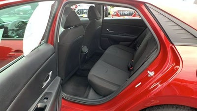 2023 Hyundai Elantra SE