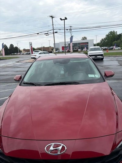 2023 Hyundai Elantra SE