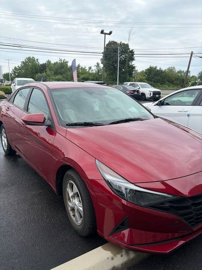 2023 Hyundai Elantra SE