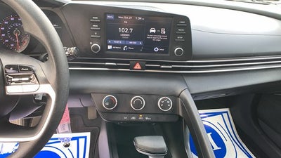 2023 Hyundai Elantra SE