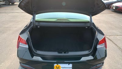 2023 Hyundai Elantra SE