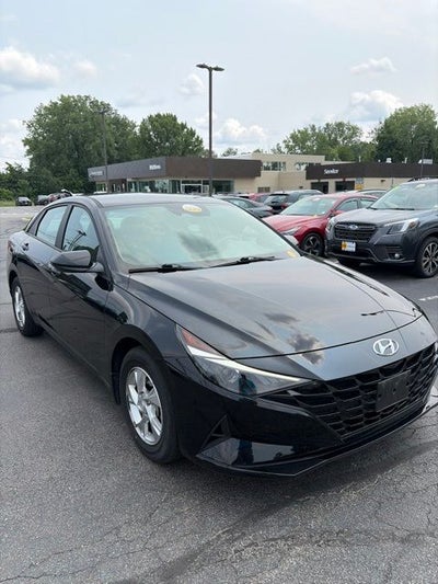 2023 Hyundai Elantra SE