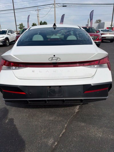 2024 Hyundai Elantra Limited