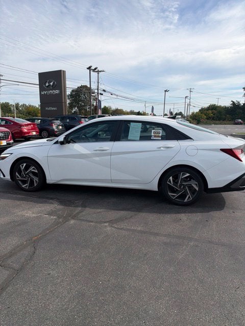 2024 Hyundai Elantra Limited
