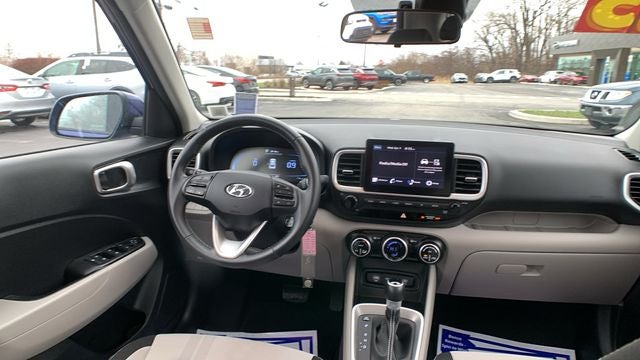 2023 Hyundai Venue SEL