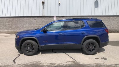 2023 GMC Acadia AT4