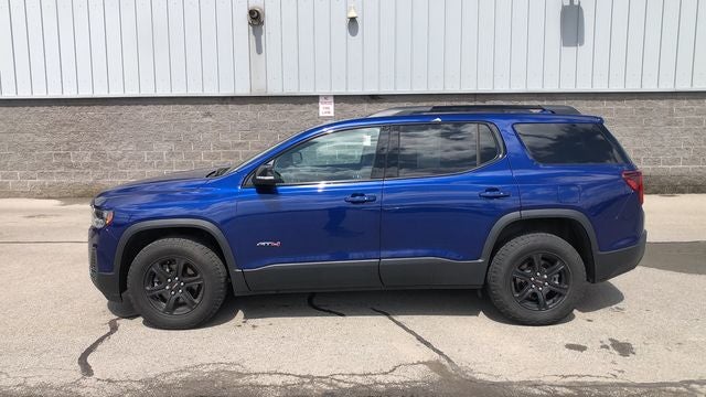 2023 GMC Acadia AT4