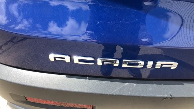 2023 GMC Acadia AT4