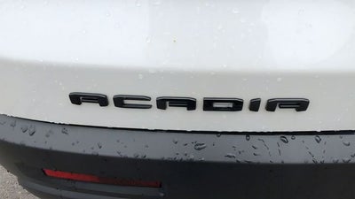 2023 GMC Acadia SLT