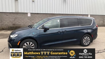 2023 Chrysler Pacifica Hybrid Touring L