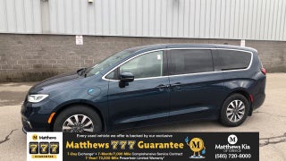 2023 Chrysler Pacifica Hybrid Touring L