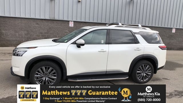 2024 Nissan Pathfinder SL