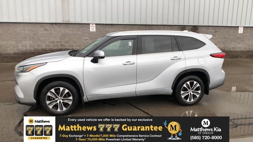 2022 Toyota Highlander Hybrid Bronze Edition