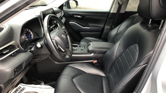 2022 Toyota Highlander Hybrid Bronze Edition