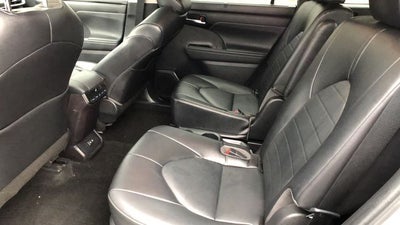 2022 Toyota Highlander Hybrid Bronze Edition