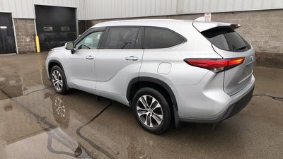 2022 Toyota Highlander Hybrid Bronze Edition