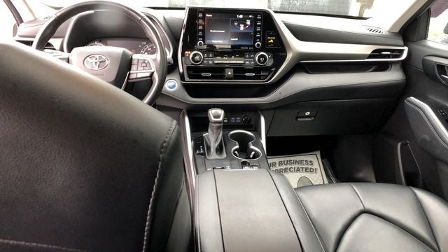 2022 Toyota Highlander Hybrid Bronze Edition