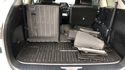 2022 Toyota Highlander Hybrid Bronze Edition