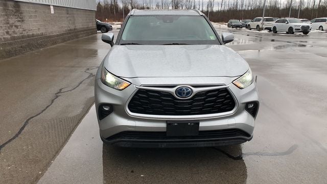 2022 Toyota Highlander Hybrid Bronze Edition